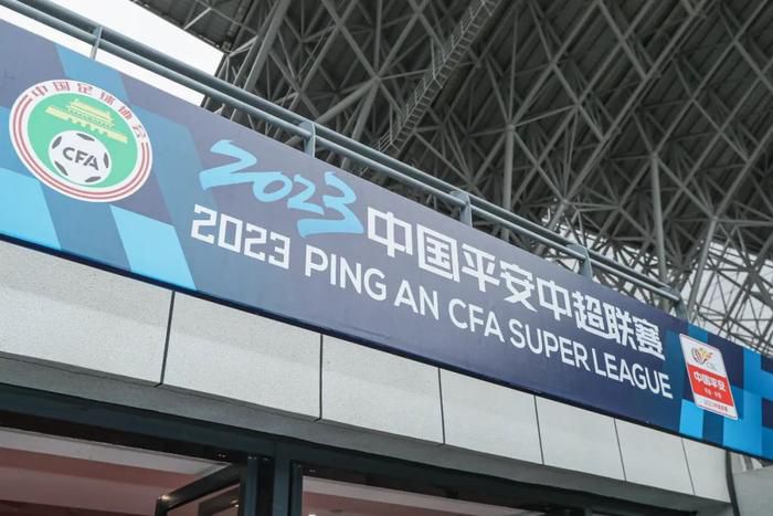 明日NBA常规赛，热火客场挑战湖人。